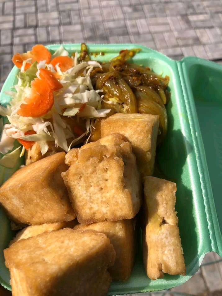 Fried awara soybean-curd pieces with vegetable sides